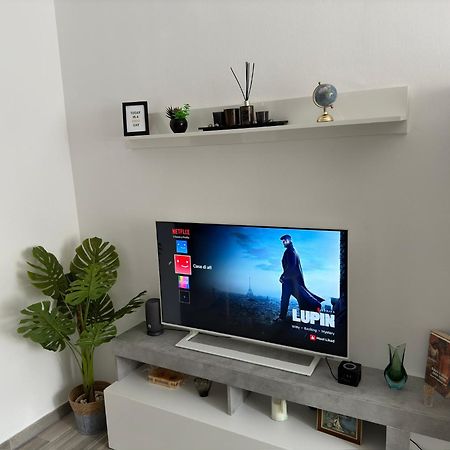 Casa Di Afi, Perfect For 4 - Kitchen - Parking - Netflix Apartment Arona Exterior foto