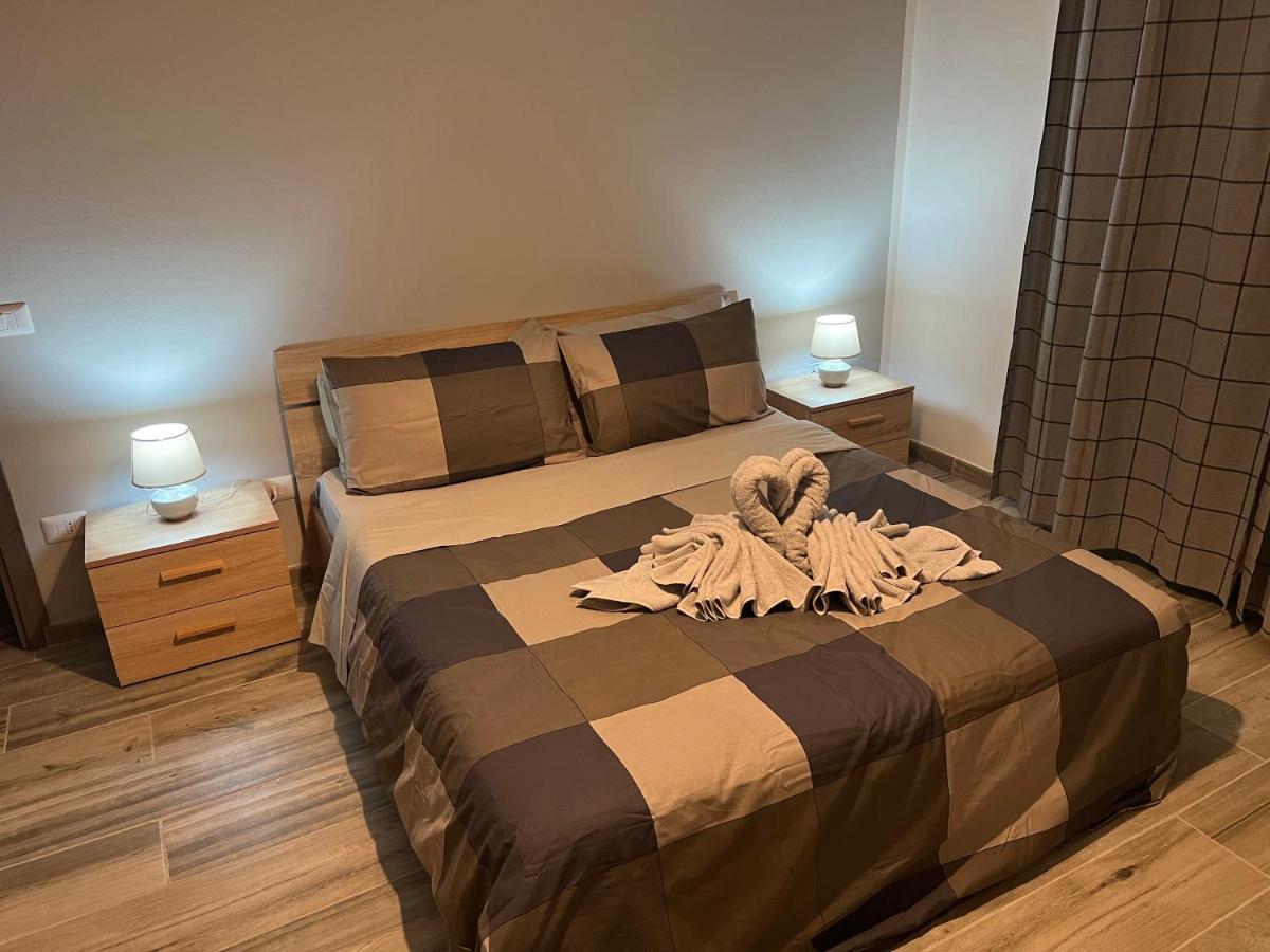 Casa Di Afi, Perfect For 4 - Kitchen - Parking - Netflix Apartment Arona Exterior foto